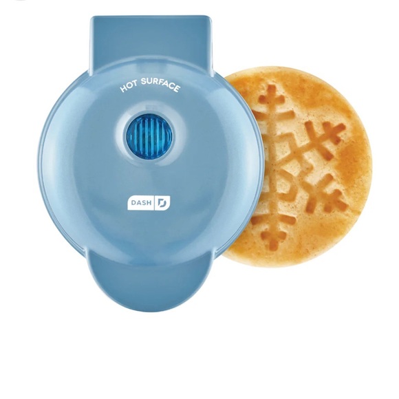 Dash Mini Waffle Maker (Blue/Snowflake) - Picture 3 of 5